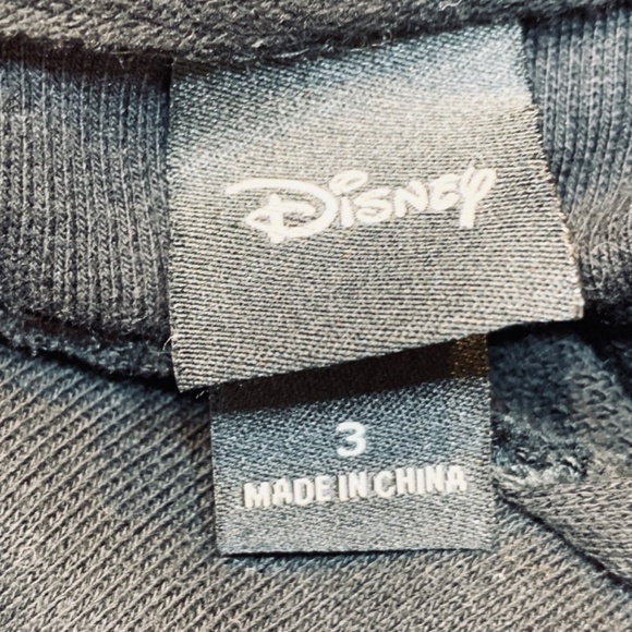 Disney Snow White & The Seven Dwarves Poison Apple Black Hoodie Pullover 3X - Picture 2 of 15